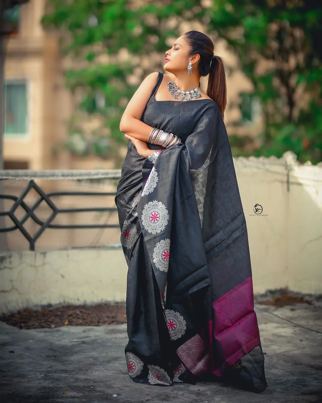 Nandita Swetha in Traditional Black Saree Sleeveless Blouse